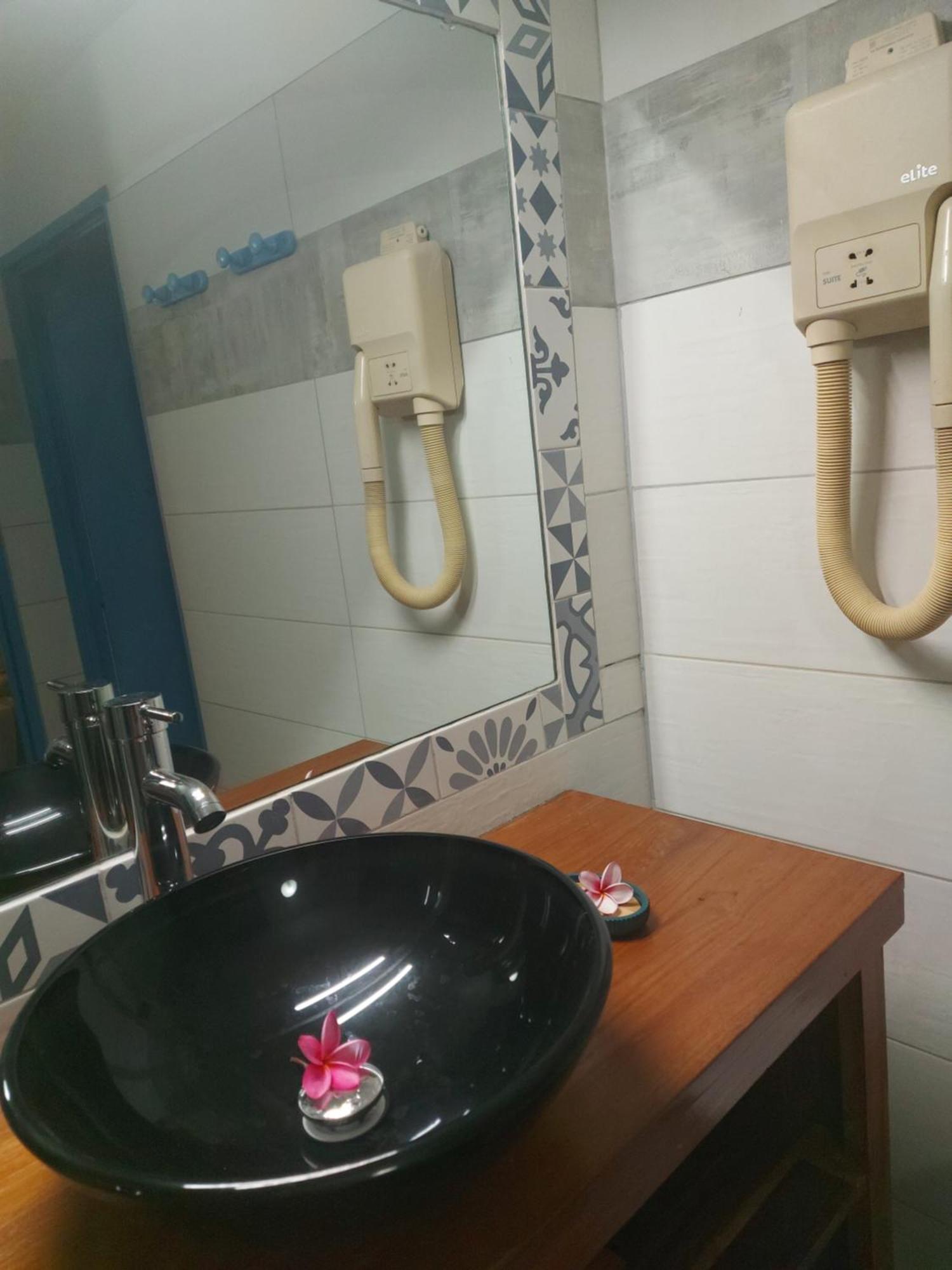 סנטה-אנה Appartements Residence Mahoghany מראה חיצוני תמונה