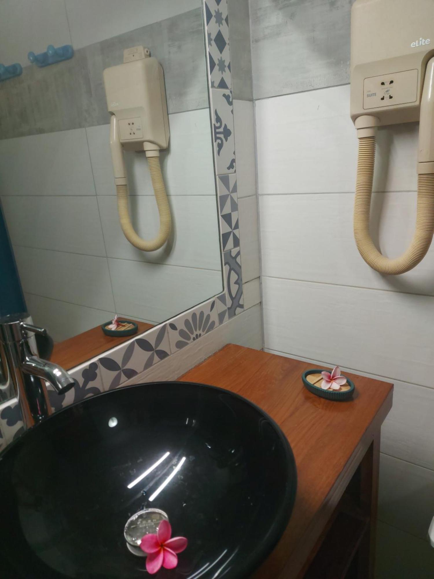 סנטה-אנה Appartements Residence Mahoghany מראה חיצוני תמונה